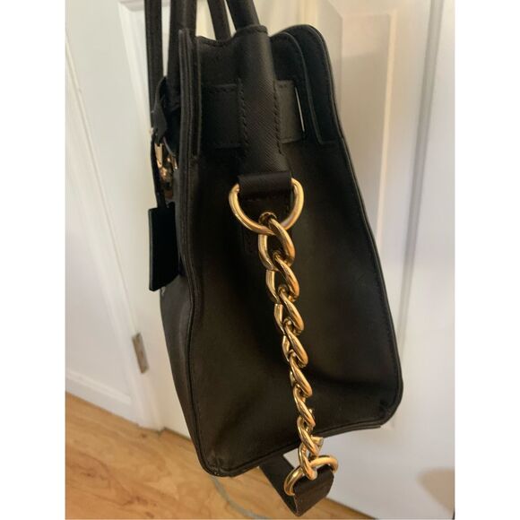 Michael Kors Hamilton East Vest Black Leather Bag - Picture 5 of 5